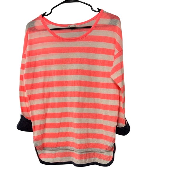 GAP Women's Pink Striped 3/4th sleeve blouse Size Small - Picture 8 of 11